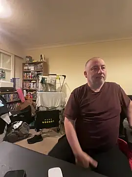 Snapshot of LondonTeffy chatting on December 12, 10:31 pm LondonTeffy online show from December 12, 10:31 pm