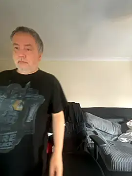 Snapshot of LondonTeffy chatting on October 10, 9:58 am LondonTeffy online show from October 10, 9:58 am