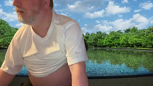 Snapshot of LondonTeffy chatting on February 11, 10:28 pm LondonTeffy online show from February 11, 10:28 pm