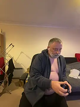 Snapshot of LondonTeffy chatting on January 13, 10:13 pm LondonTeffy online show from January 13, 10:13 pm