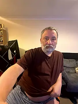 Snapshot of LondonTeffy chatting on December 2, 10:10 pm LondonTeffy online show from December 2, 10:10 pm