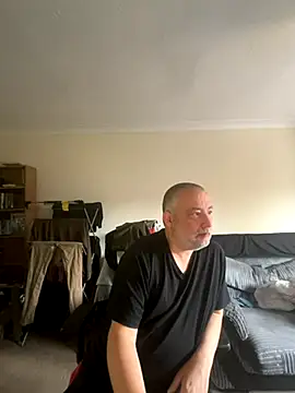 Snapshot of LondonTeffy chatting on October 17, 11:14 am LondonTeffy online show from October 17, 11:14 am