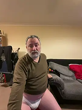 Snapshot of LondonTeffy chatting on February 25, 12:03 pm LondonTeffy online show from February 25, 12:03 pm