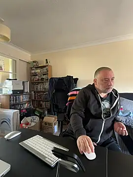 Snapshot of LondonTeffy chatting on March 14, 12:51 pm LondonTeffy online show from March 14, 12:51 pm