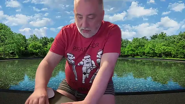 Snapshot of LondonTeffy chatting on December 17, 10:43 pm LondonTeffy online show from December 17, 10:43 pm