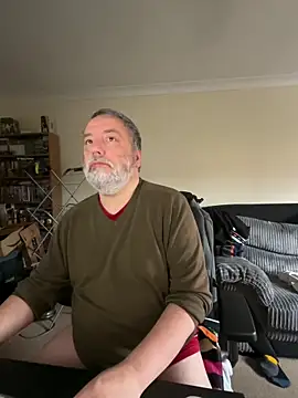 Snapshot of LondonTeffy chatting on December 5, 12:55 pm LondonTeffy online show from December 5, 12:55 pm