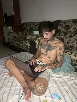 PitbullDiablo1 online show from February 13, 5:16 am