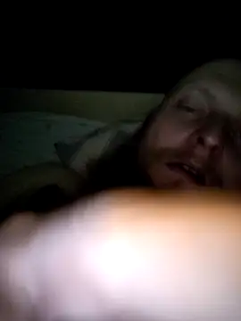 Modelfotograf online show from April 2, 1:14 am