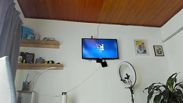 manucute 23  online show from November 30, 5:48 pm