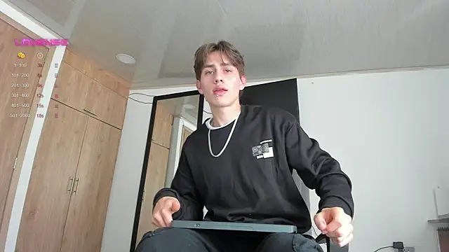 Snapshot of manucute_23_ chatting on February 28, 5:48 pm manucute 23  online show from February 28, 5:48 pm