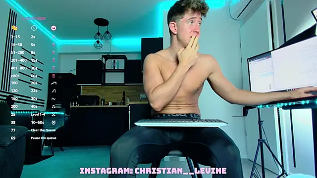 Snapshot of ChristianLevine_ chatting on March 12, 3:24 am ChristianLevine  online show from March 12, 3:24 am