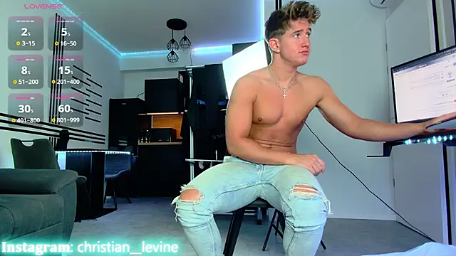Snapshot of ChristianLevine_ chatting on January 18, 6:20 am ChristianLevine  online show from January 18, 6:20 am