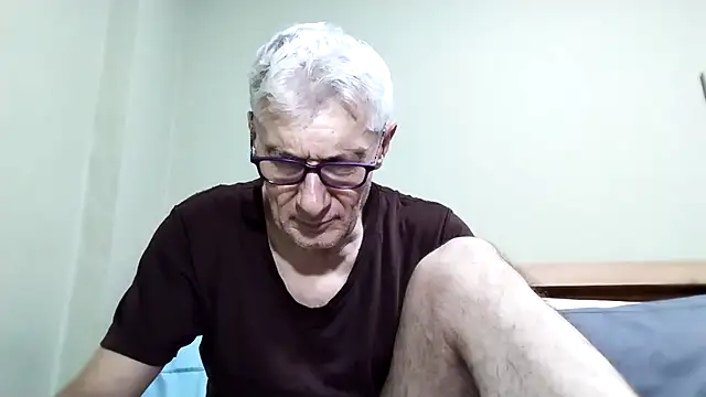 BIGUNCUTHARDCOCK online show from October 19, 7:44 am