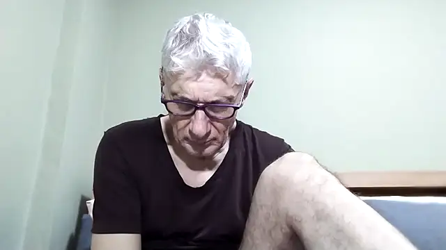 BIGUNCUTHARDCOCK online show from October 13, 5:24 am