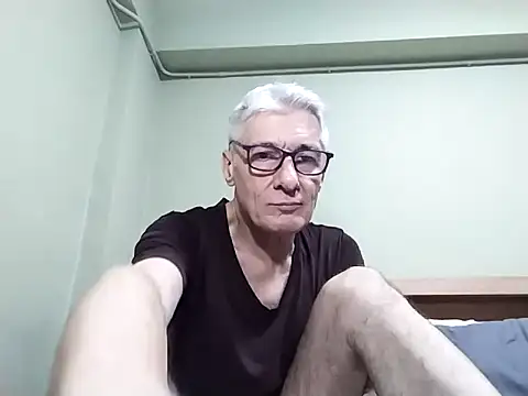 BIGUNCUTHARDCOCK online show from October 10, 5:01 am