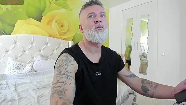 BlowMyXXL online show from February 25, 8:37 am