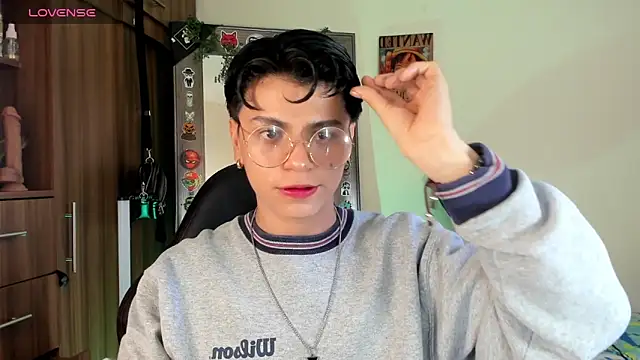 marckalexis online show from October 2, 6:56 pm