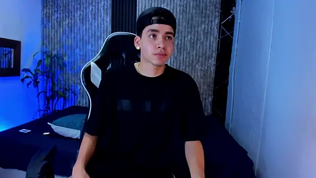 Mike 0233  online show from September 28, 4:54 am