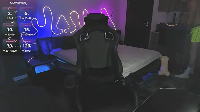 Brad Maloney online show from October 17, 7:40 pm