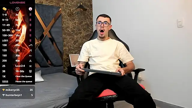 CodyWalkerR online show from January 17, 5:31 pm