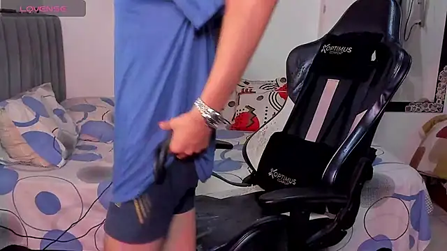 cute diego  online show from October 3, 10:37 pm