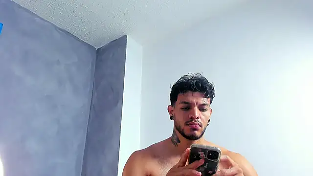 JuanBlade online show from June 18, 5:07 pm