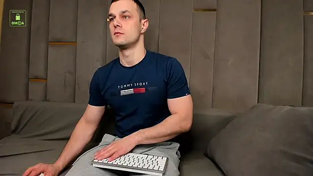 BrandonNorris online show from February 26, 4:14 am