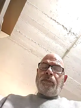 bottomhairy online show from February 16, 3:10 pm