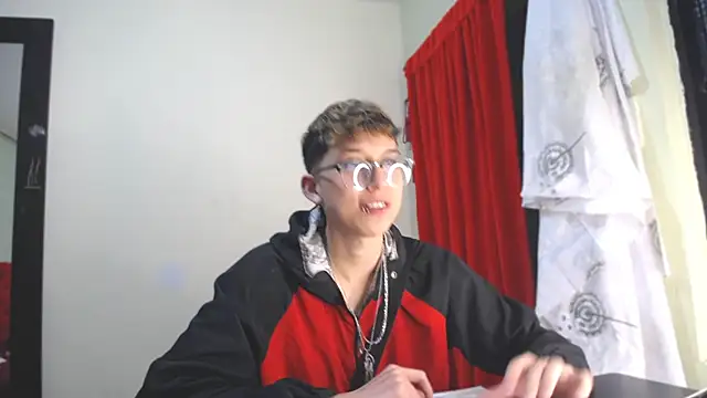 Snapshot of _Thomas_hot_ chatting on January 10, 11:08 pm  Thomas hot  online show from January 10, 11:08 pm