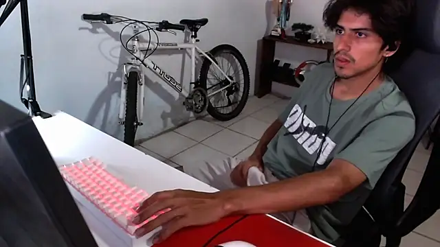 Thieves9 online show from September 17, 9:10 am