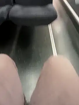 maleesa online show from April 16, 8:31 pm