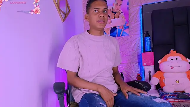 dilan alfonzo online show from May 26, 1:18 pm