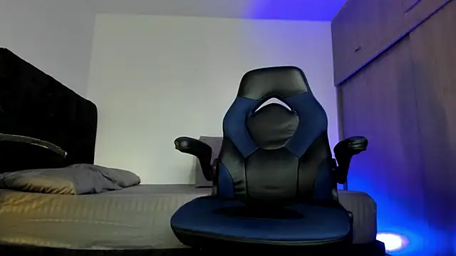 male pussy online show from October 20, 7:07 pm