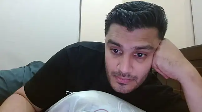 robintoit online show from March 6, 5:00 pm