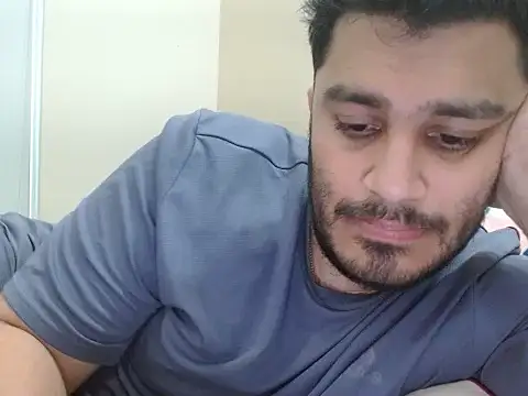 robintoit online show from March 28, 4:24 am