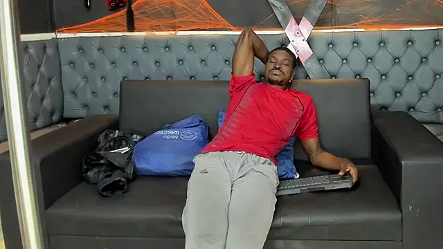 Terrance z online show from October 25, 7:59 pm