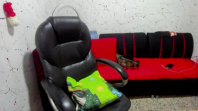  ace ventura online show from December 6, 4:25 am