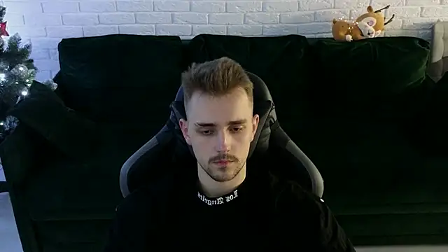 Larstar01 online show from December 22, 1:55 am