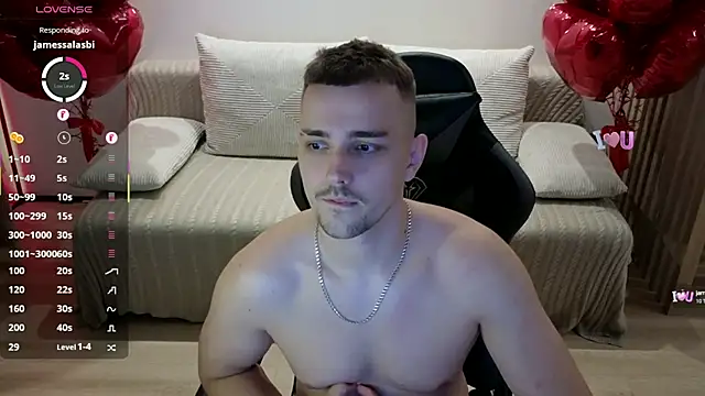 Larstar01 online show from October 3, 9:09 pm