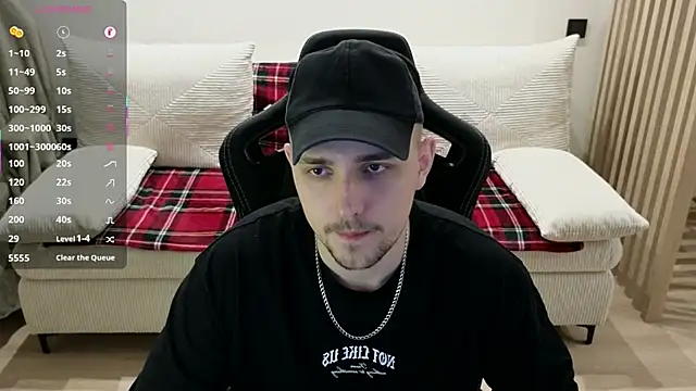 Larstar01 online show from February 6, 7:33 pm