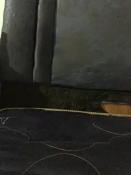 Edanvvv online show from March 25, 5:06 pm