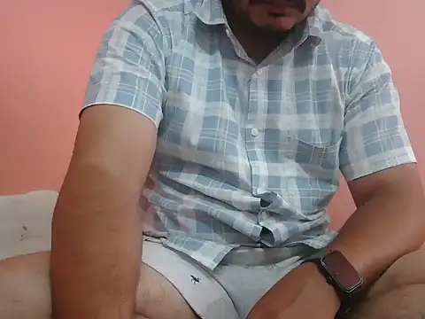 naughtymike0007 online show from July 5, 5:03 am