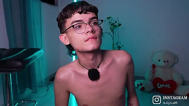 Angelo 018 online show from February 8, 3:01 am