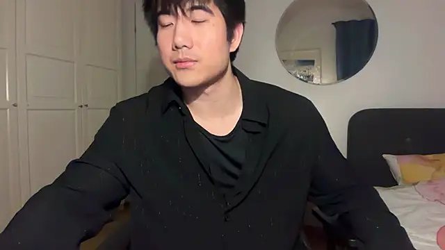 jungcock3210 online show from February 13, 5:40 pm