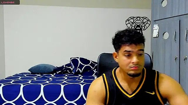 Big furry bear13 online show from February 26, 4:58 am