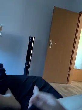 Henryb61 online show from April 26, 2:25 pm