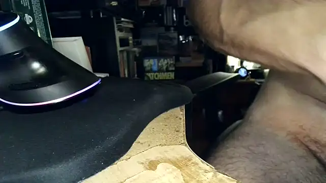 Hornyboyspanish2 online show from October 17, 1:15 pm