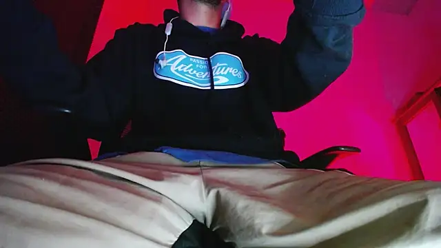 zacwatson  online show from January 14, 2:38 am