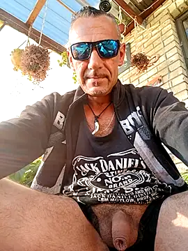 Snapshot of Bbboy42 chatting on September 14, 5:42 am Bbboy42 online show from September 14, 5:42 am