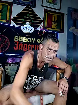 Snapshot of Bbboy42 chatting on February 4, 1:56 am Bbboy42 online show from February 4, 1:56 am